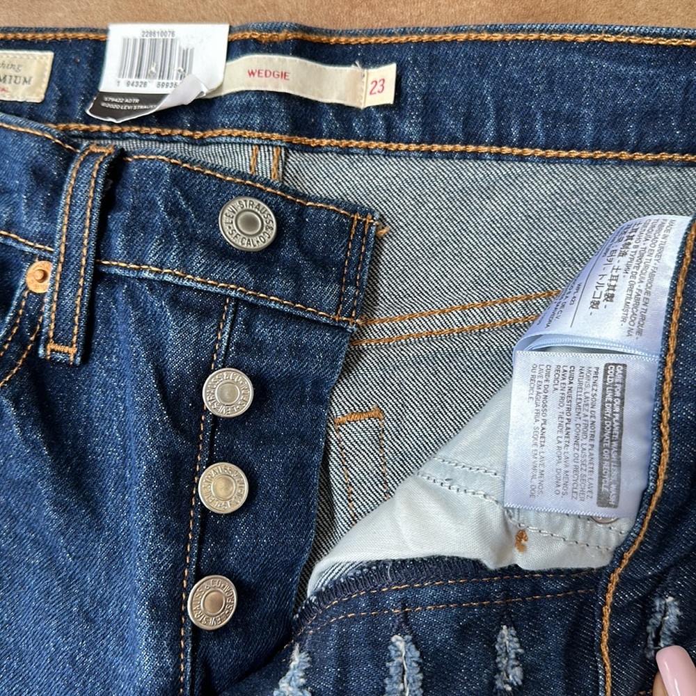 Levi’s WEDGIE ICON FIT ANKLE WOMEN'S JEANS - Picture 9 of 10